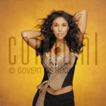 31-03-2004 Hind at studio in Amsterdam, by order of Glossy Magazine. March 31, 2004.

[keywords]Posed, Half Length, Smiling[/keywords]